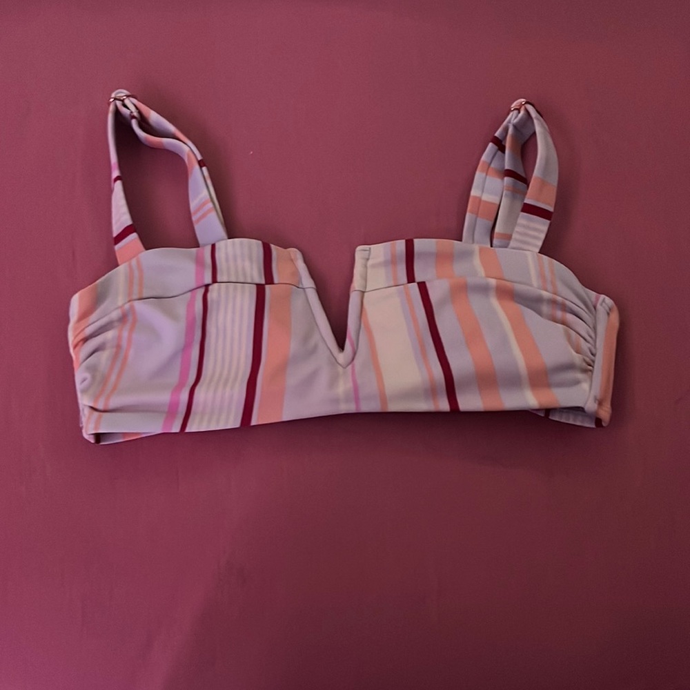 Swimsuit bikini top
